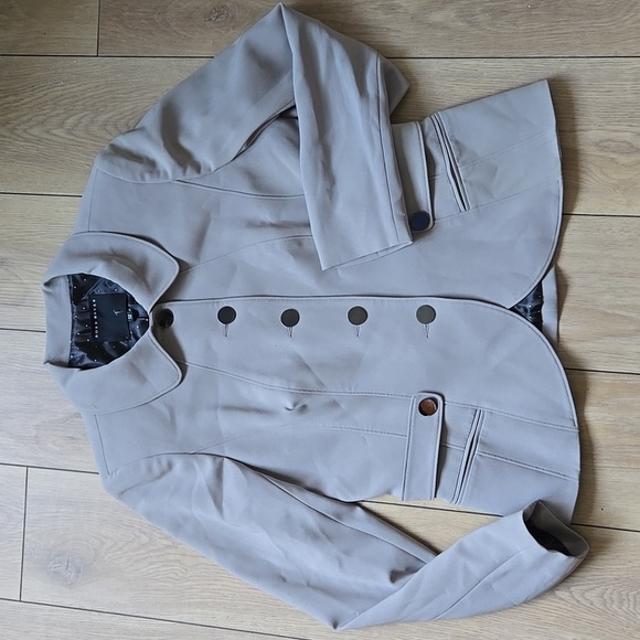 ross mayer Jackets & Blazers - ROSS MAYER Fitted Blazer size 12